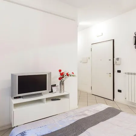 Fair District Apartment *