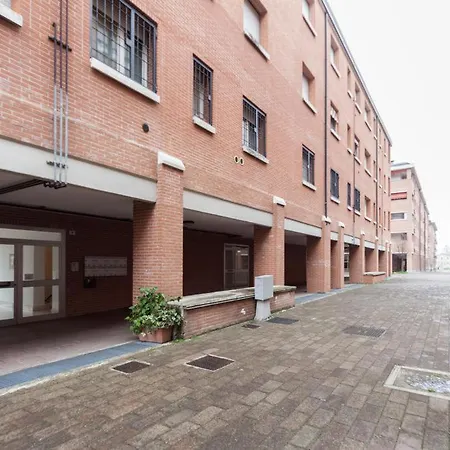 Fair District Apartment *